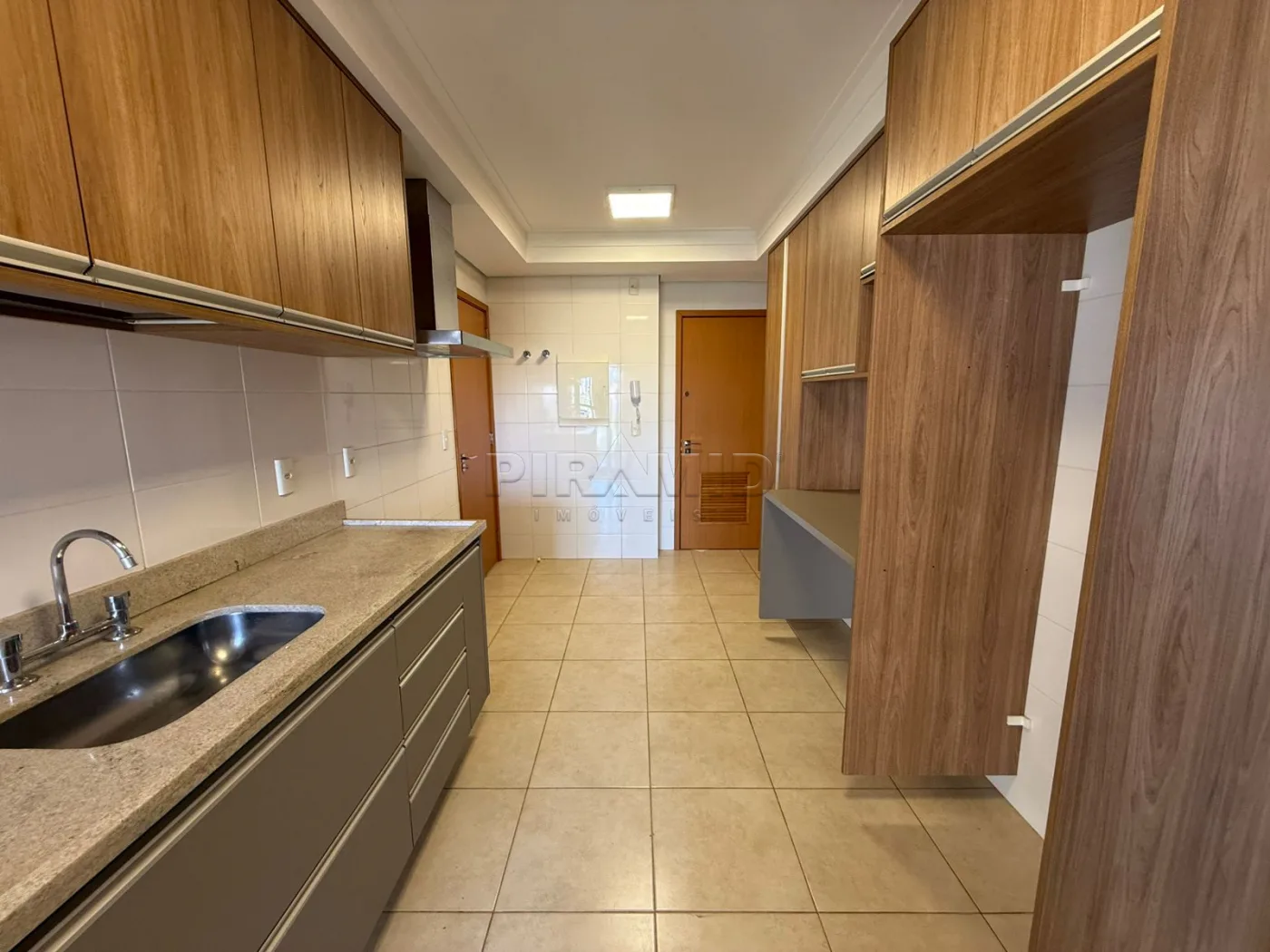 Alugar Apartamento / Padr&atilde;o em Ribeir&atilde;o Preto R$ 6.500,00 - Foto 21