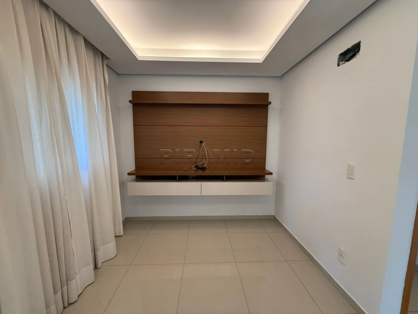 Alugar Apartamento / Padr&atilde;o em Ribeir&atilde;o Preto R$ 6.500,00 - Foto 4