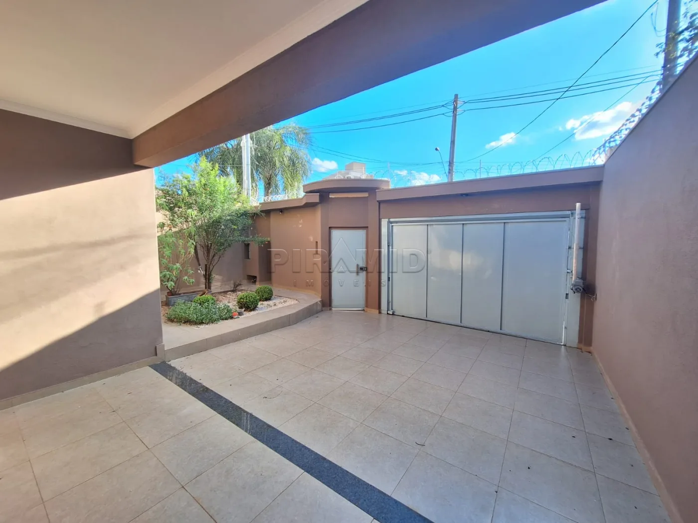 Alugar Casa / Padr&atilde;o em Ribeir&atilde;o Preto R$ 5.100,00 - Foto 3