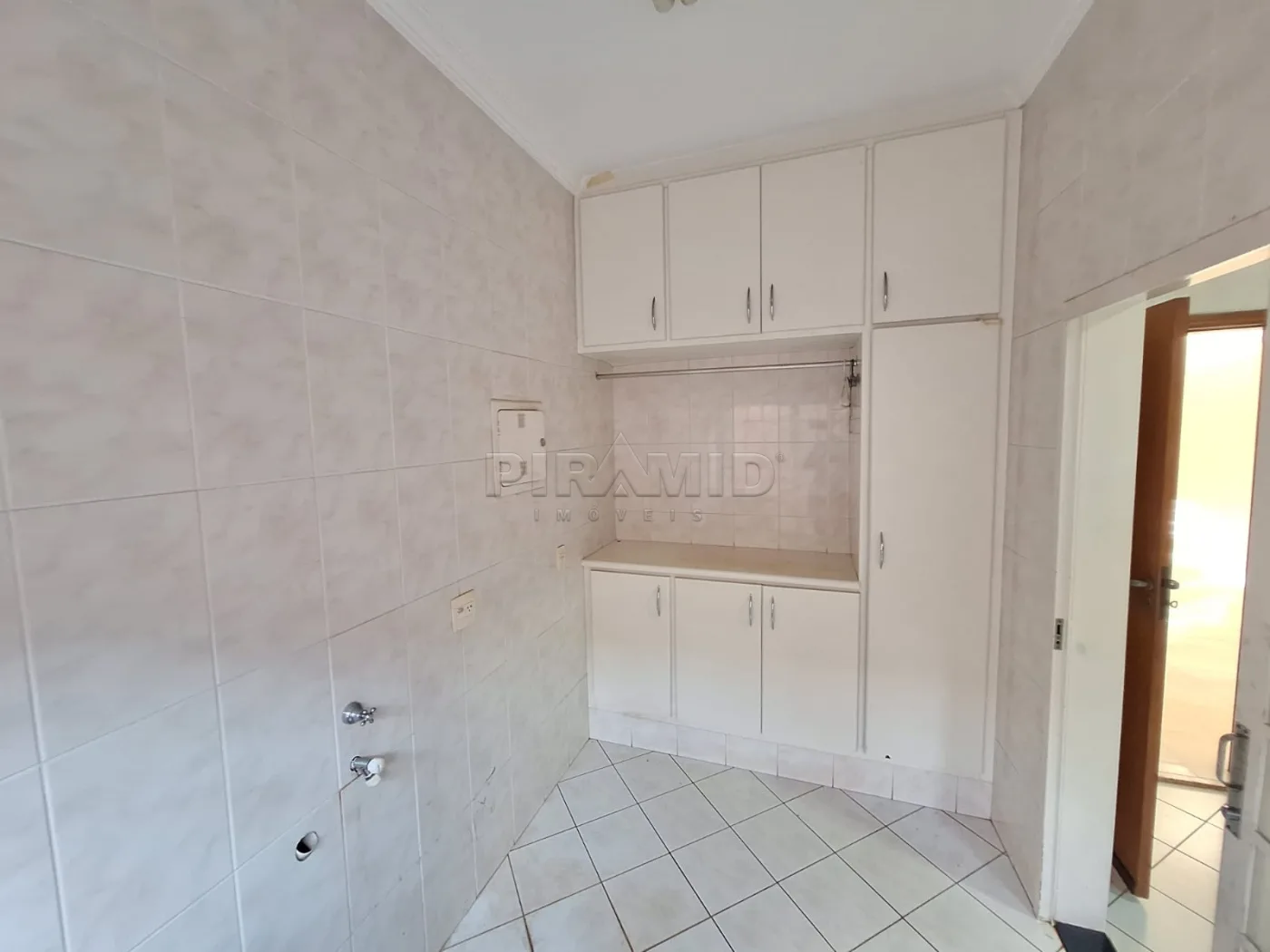 Alugar Casa / Padr&atilde;o em Ribeir&atilde;o Preto R$ 5.100,00 - Foto 27