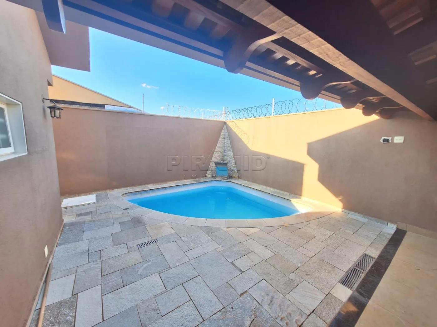 Alugar Casa / Padr&atilde;o em Ribeir&atilde;o Preto R$ 5.100,00 - Foto 32