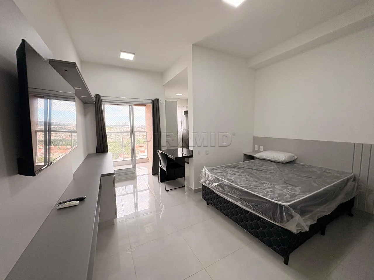 Alugar Apartamento / Padr&atilde;o em Ribeir&atilde;o Preto R$ 2.600,00 - Foto 1