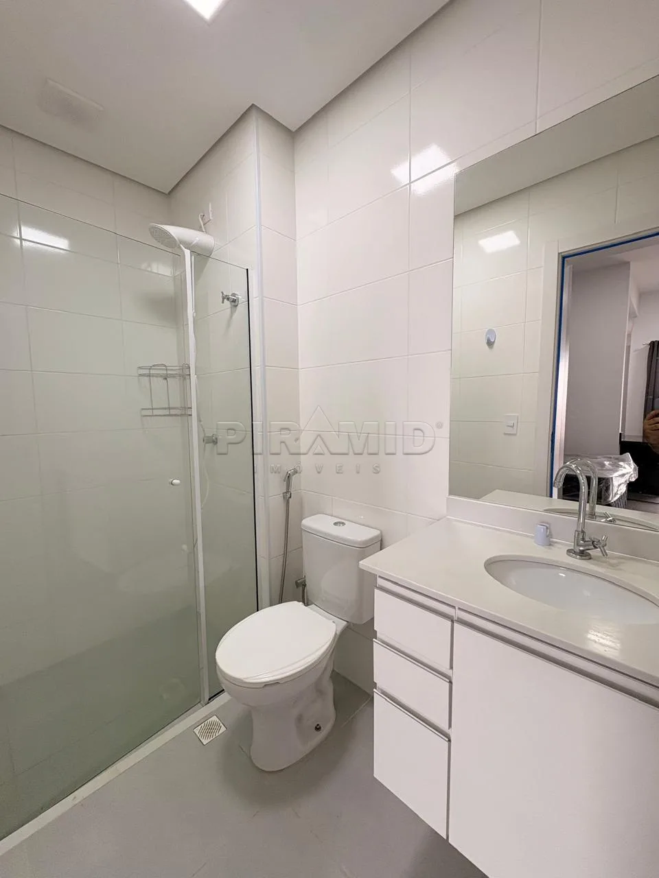 Alugar Apartamento / Padr&atilde;o em Ribeir&atilde;o Preto R$ 2.600,00 - Foto 4