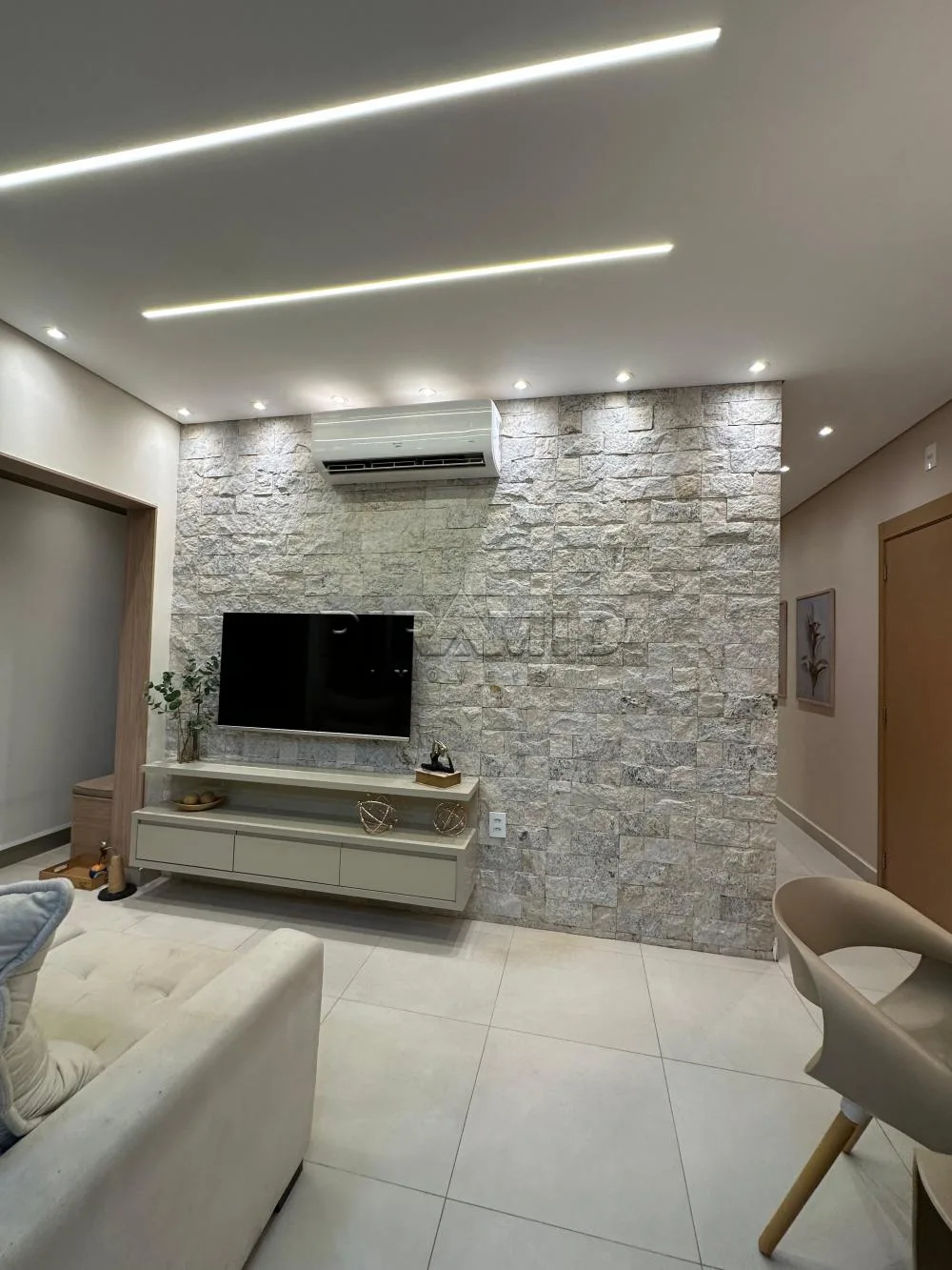 Alugar Apartamento / Padr&atilde;o em Ribeir&atilde;o Preto R$ 3.300,00 - Foto 2