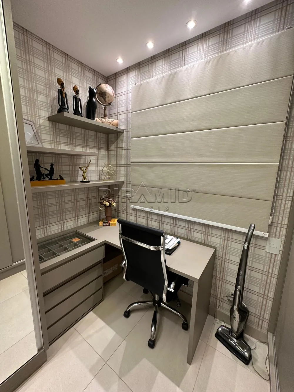 Alugar Apartamento / Padr&atilde;o em Ribeir&atilde;o Preto R$ 3.300,00 - Foto 15