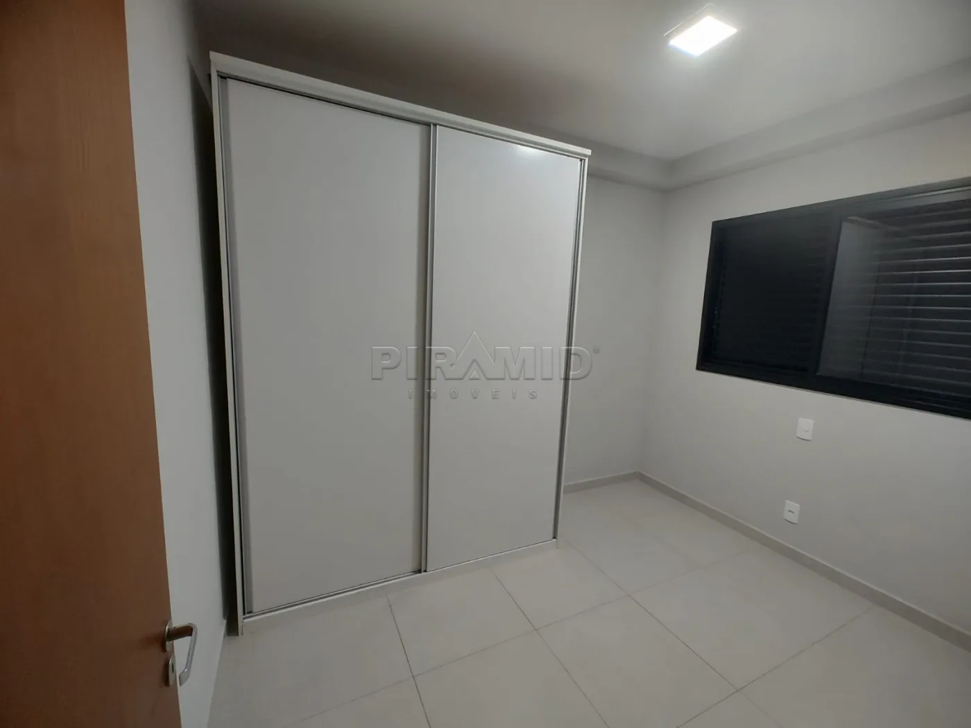 Alugar Apartamento / Padr&atilde;o em Ribeir&atilde;o Preto R$ 2.050,00 - Foto 15