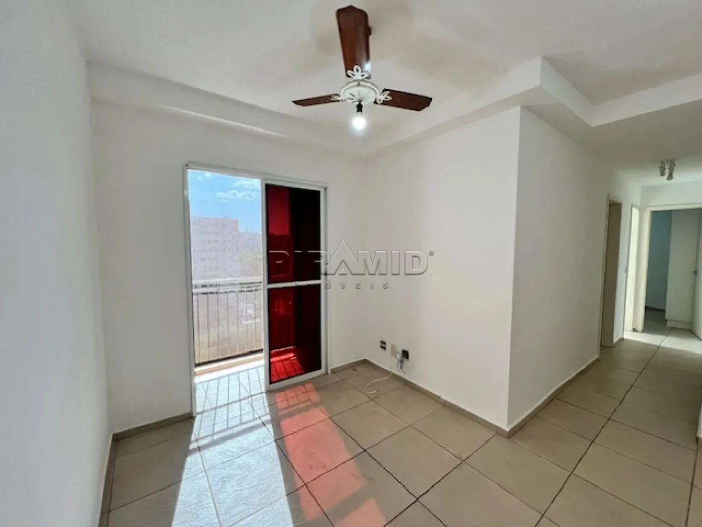 Alugar Apartamento / Padr&atilde;o em Ribeir&atilde;o Preto R$ 1.650,00 - Foto 2