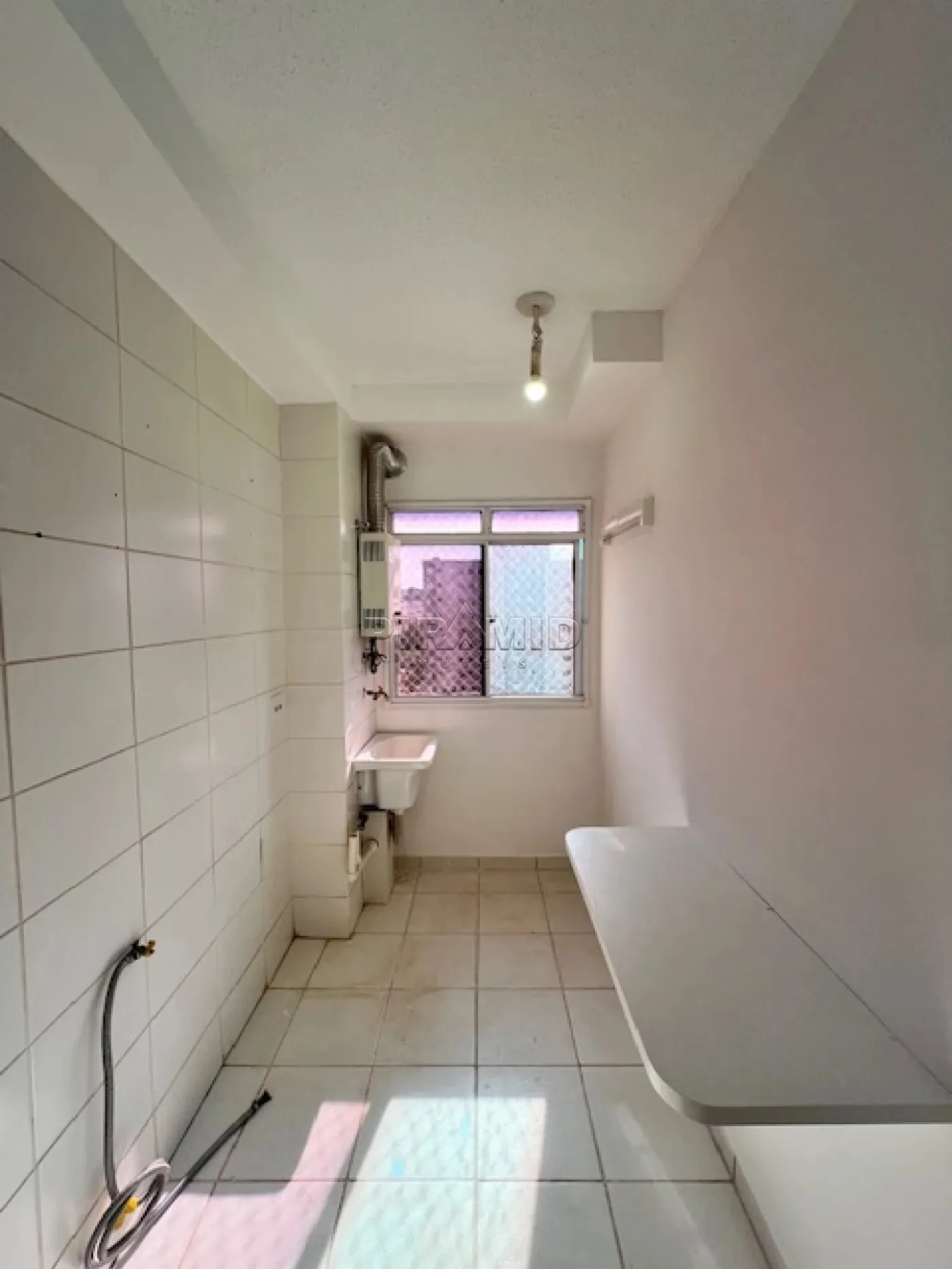 Alugar Apartamento / Padr&atilde;o em Ribeir&atilde;o Preto R$ 1.650,00 - Foto 12