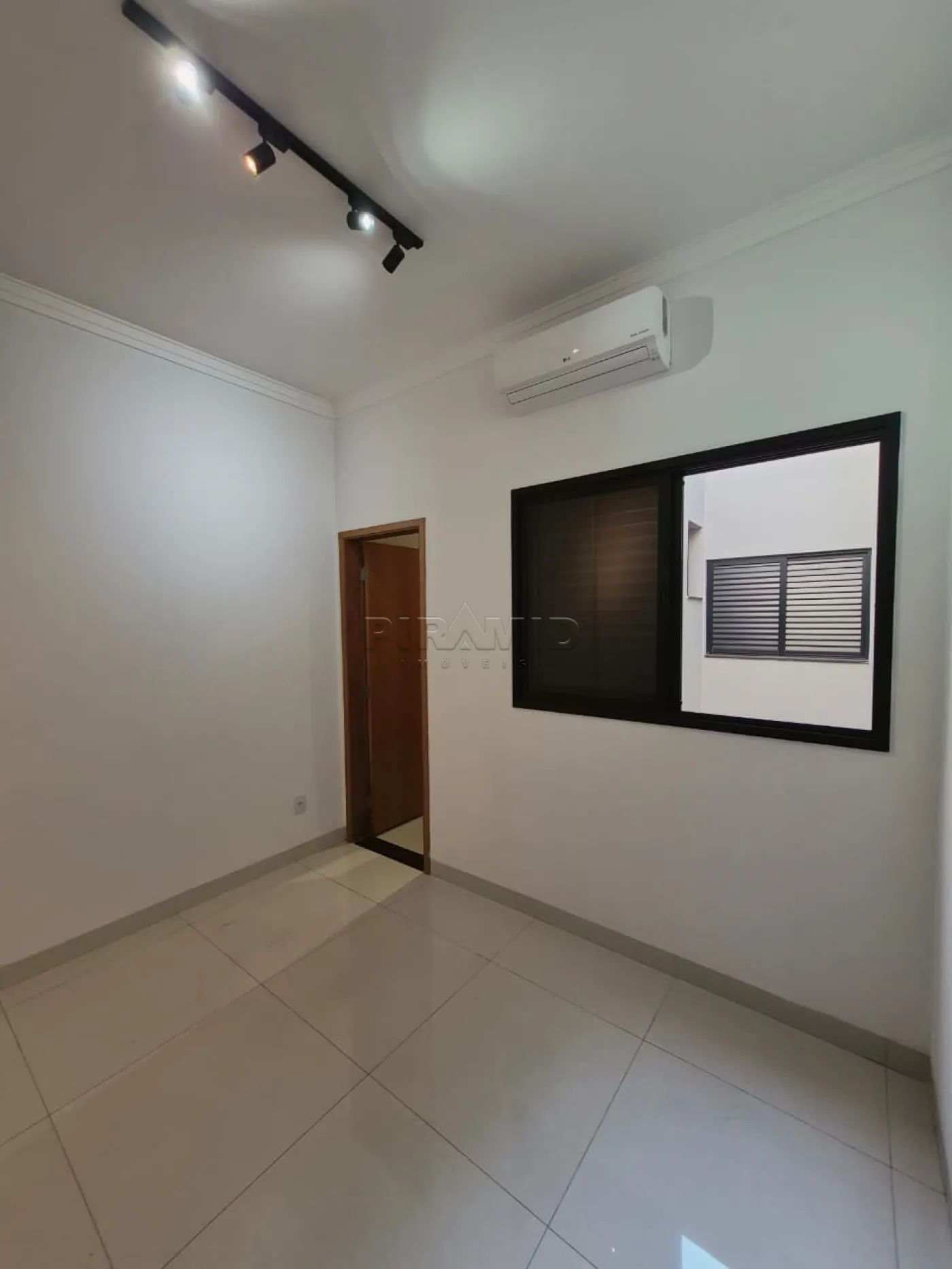 Alugar Casa / Condom&iacute;nio em Bonfim Paulista R$ 6.900,00 - Foto 17