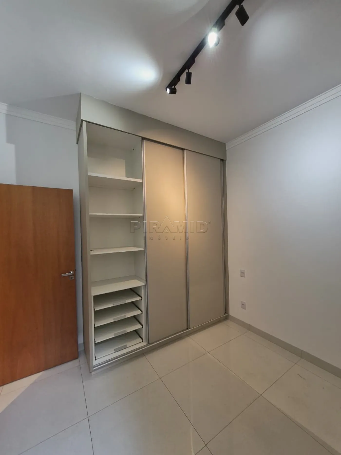 Alugar Casa / Condom&iacute;nio em Bonfim Paulista R$ 6.900,00 - Foto 19