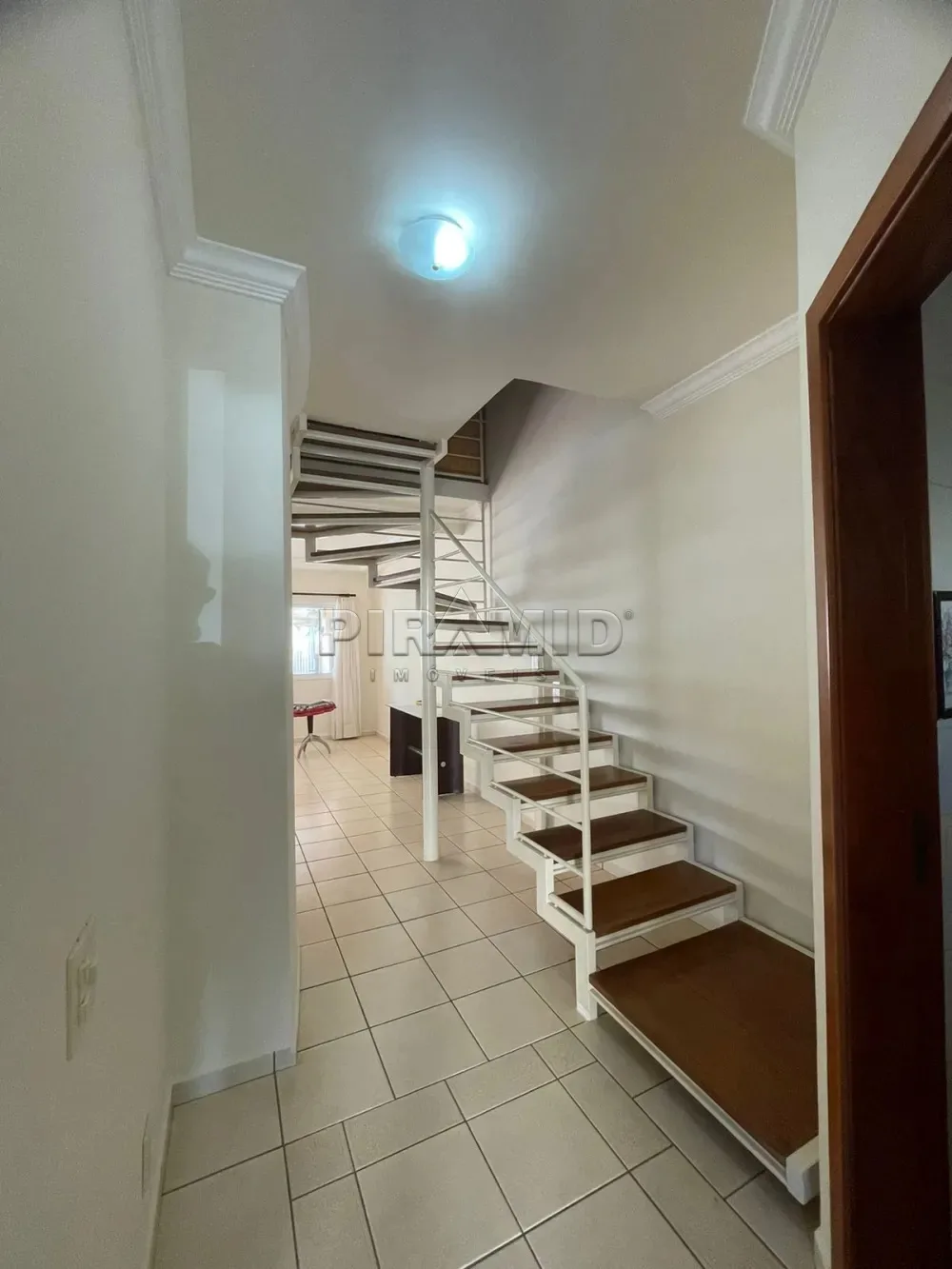 Alugar Casa / Condom&iacute;nio em Ribeir&atilde;o Preto R$ 4.600,00 - Foto 2