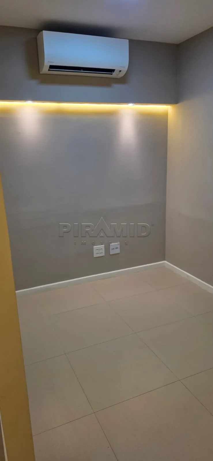 Alugar Comercial / Sala em Ribeir&atilde;o Preto R$ 2.200,00 - Foto 6