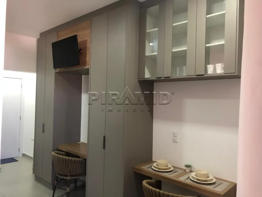 Alugar Apartamento / Padr&atilde;o em Ribeir&atilde;o Preto R$ 2.500,00 - Foto 2