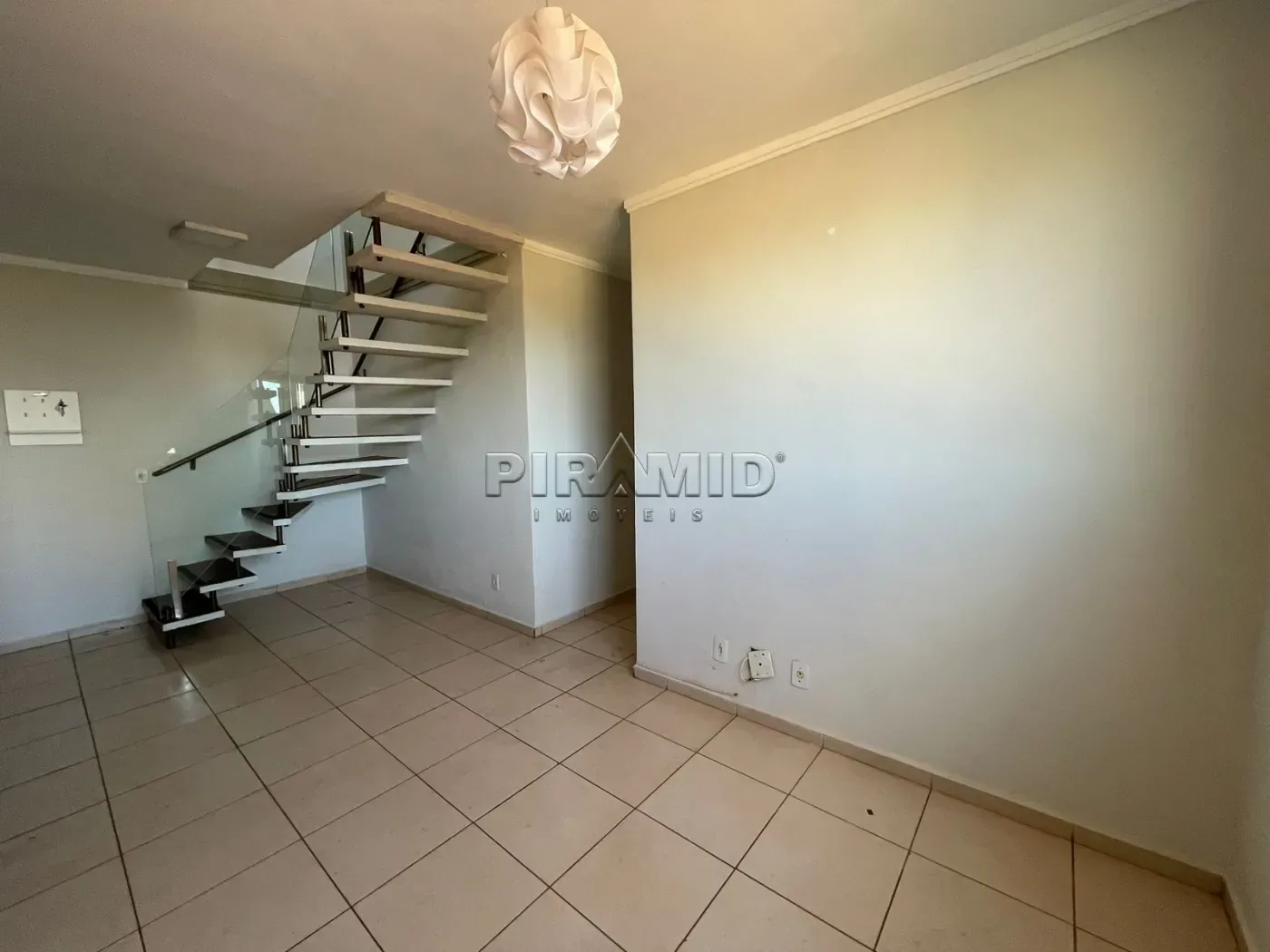 Alugar Apartamento / Padr&atilde;o em Ribeir&atilde;o Preto R$ 2.500,00 - Foto 1