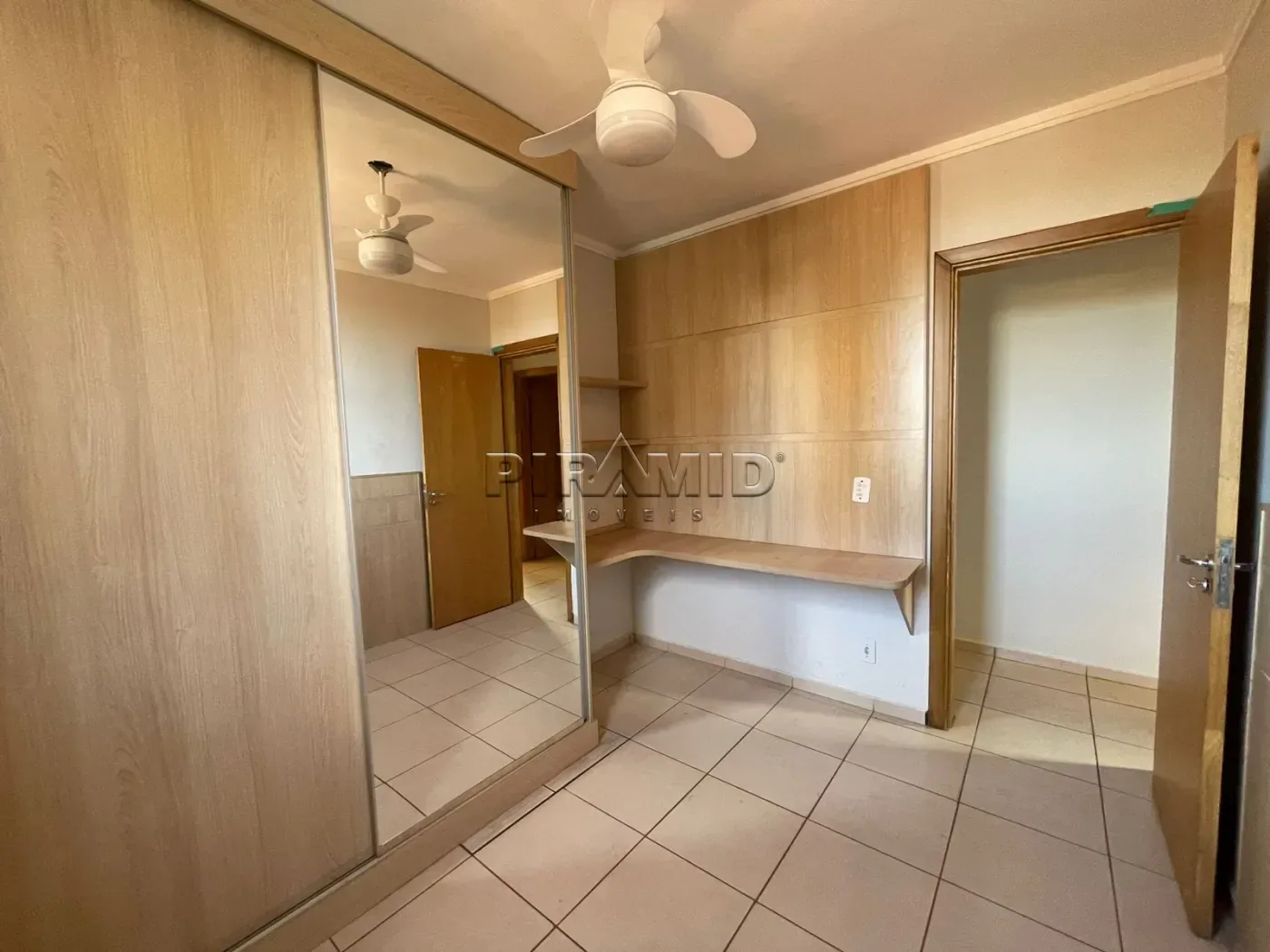 Alugar Apartamento / Padr&atilde;o em Ribeir&atilde;o Preto R$ 2.500,00 - Foto 15