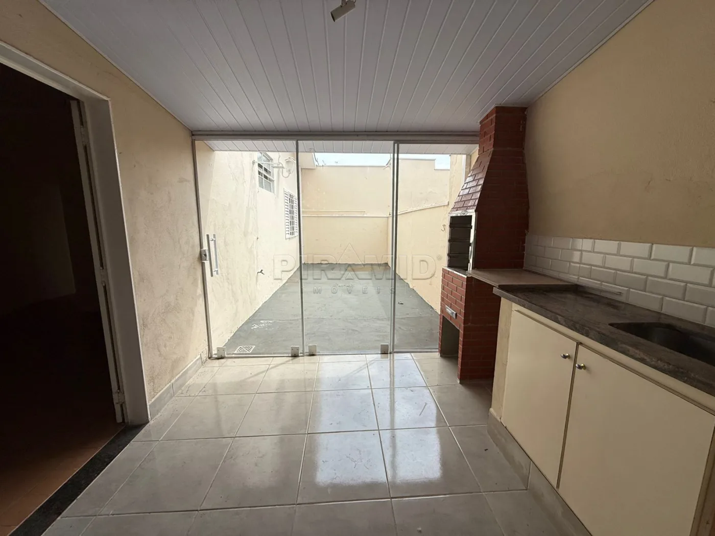 Alugar Casa / Padr&atilde;o em Ribeir&atilde;o Preto R$ 2.200,00 - Foto 17