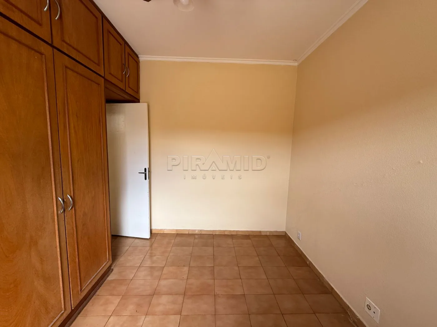 Alugar Casa / Padr&atilde;o em Ribeir&atilde;o Preto R$ 2.200,00 - Foto 11