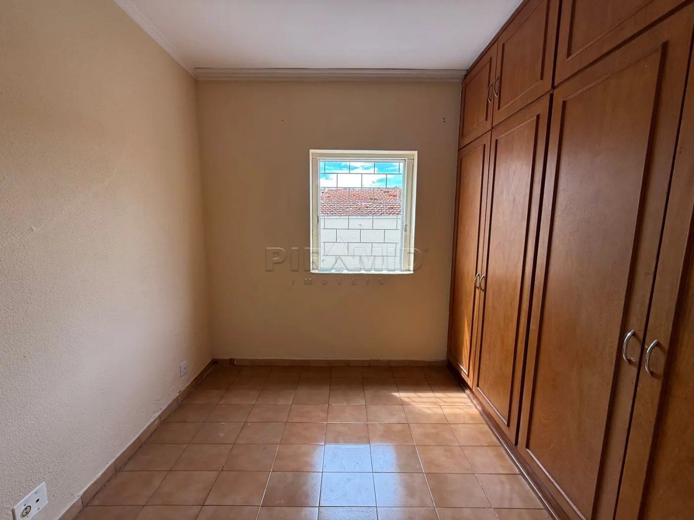 Alugar Casa / Padr&atilde;o em Ribeir&atilde;o Preto R$ 2.200,00 - Foto 12