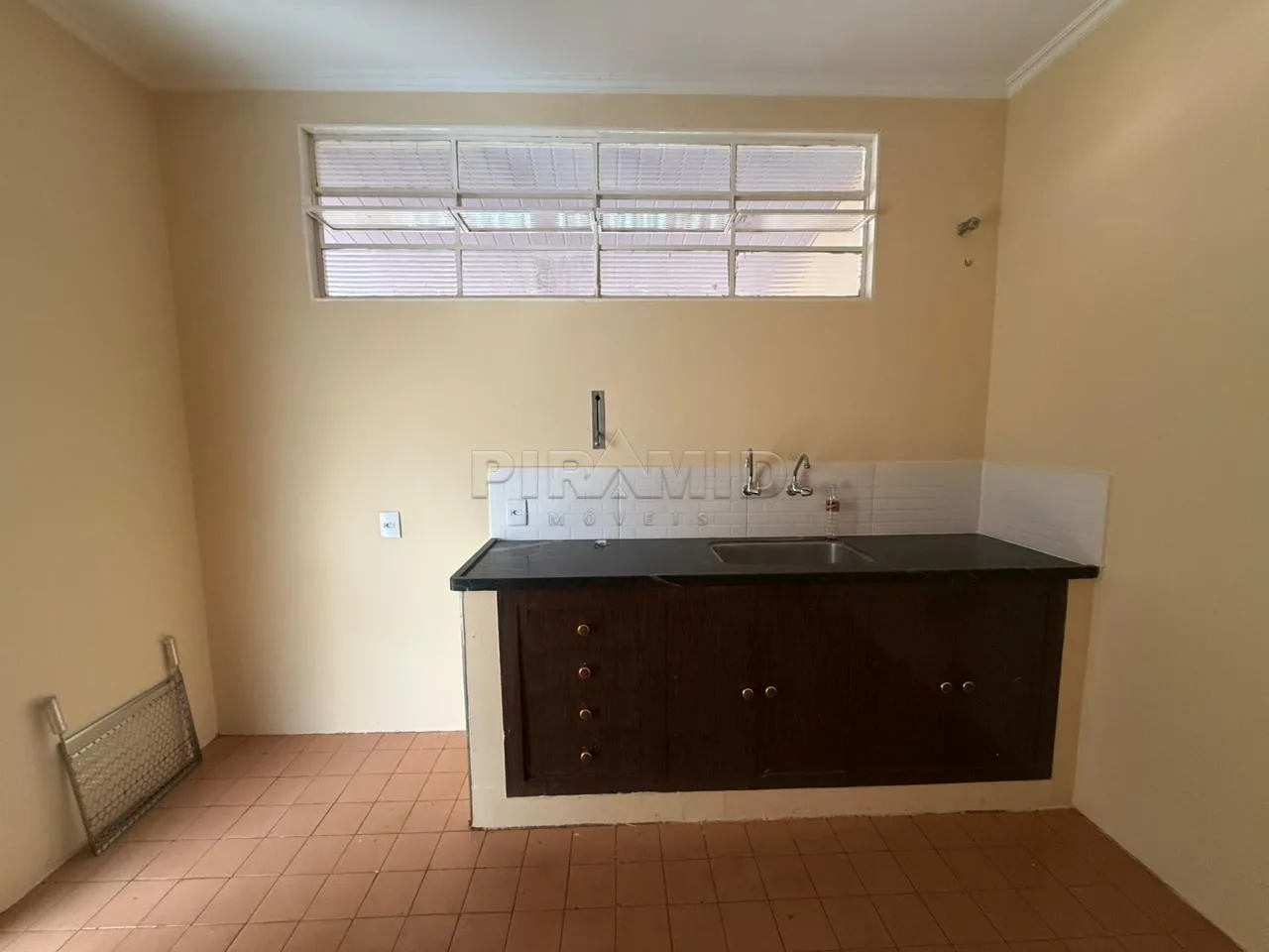 Alugar Casa / Padr&atilde;o em Ribeir&atilde;o Preto R$ 2.200,00 - Foto 15