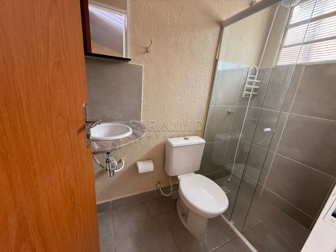 Alugar Casa / Padr&atilde;o em Ribeir&atilde;o Preto R$ 2.200,00 - Foto 19