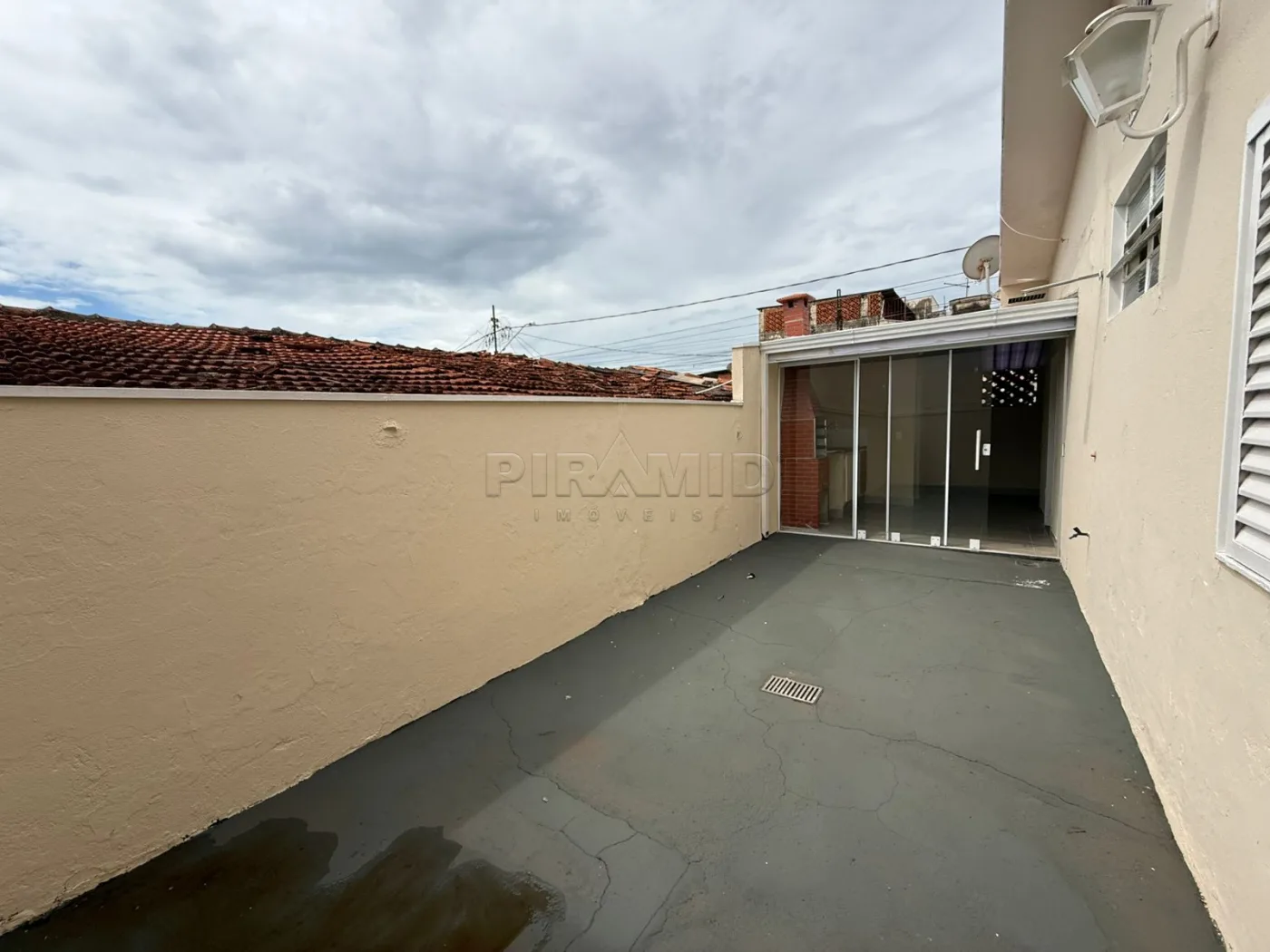 Alugar Casa / Padr&atilde;o em Ribeir&atilde;o Preto R$ 2.200,00 - Foto 20