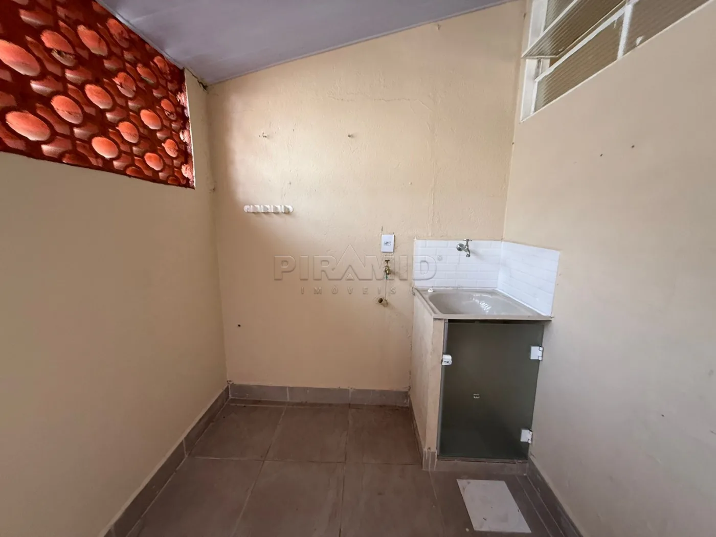 Alugar Casa / Padr&atilde;o em Ribeir&atilde;o Preto R$ 2.200,00 - Foto 23