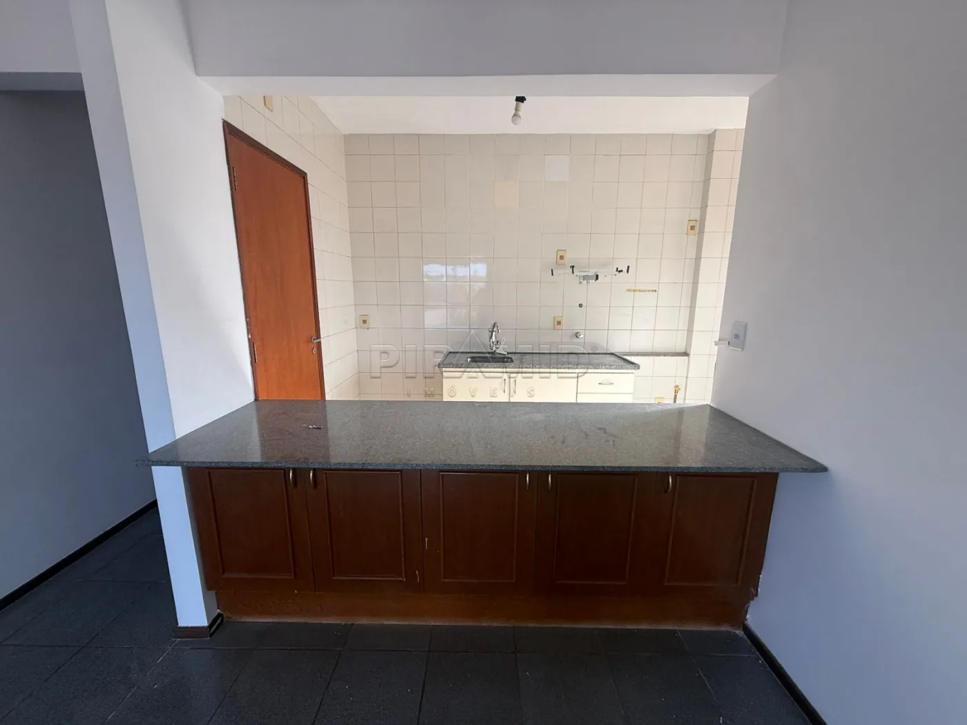 Alugar Apartamento / Padr&atilde;o em Ribeir&atilde;o Preto R$ 1.800,00 - Foto 14