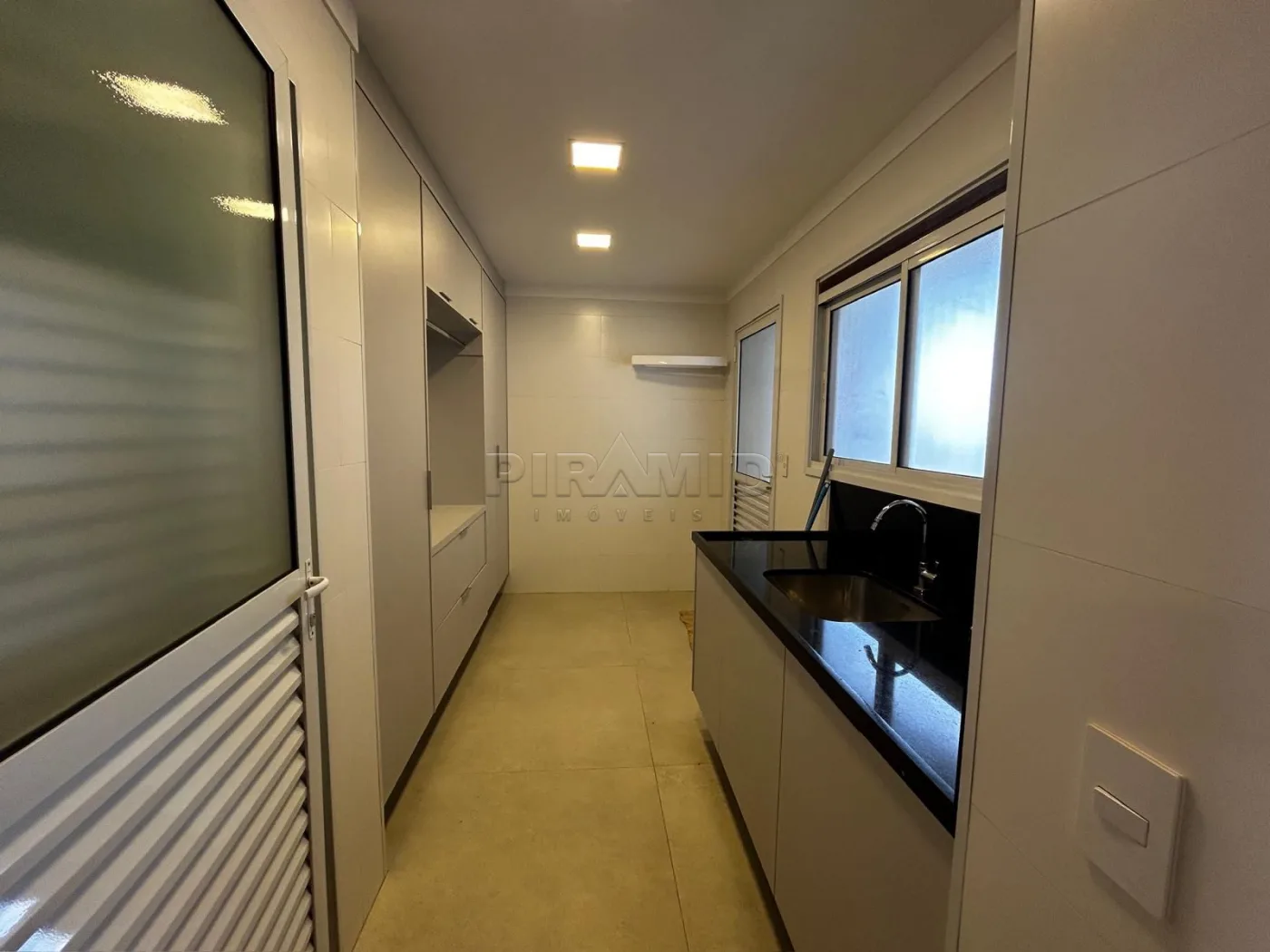 Alugar Apartamento / Padr&atilde;o em Ribeir&atilde;o Preto R$ 12.500,00 - Foto 28