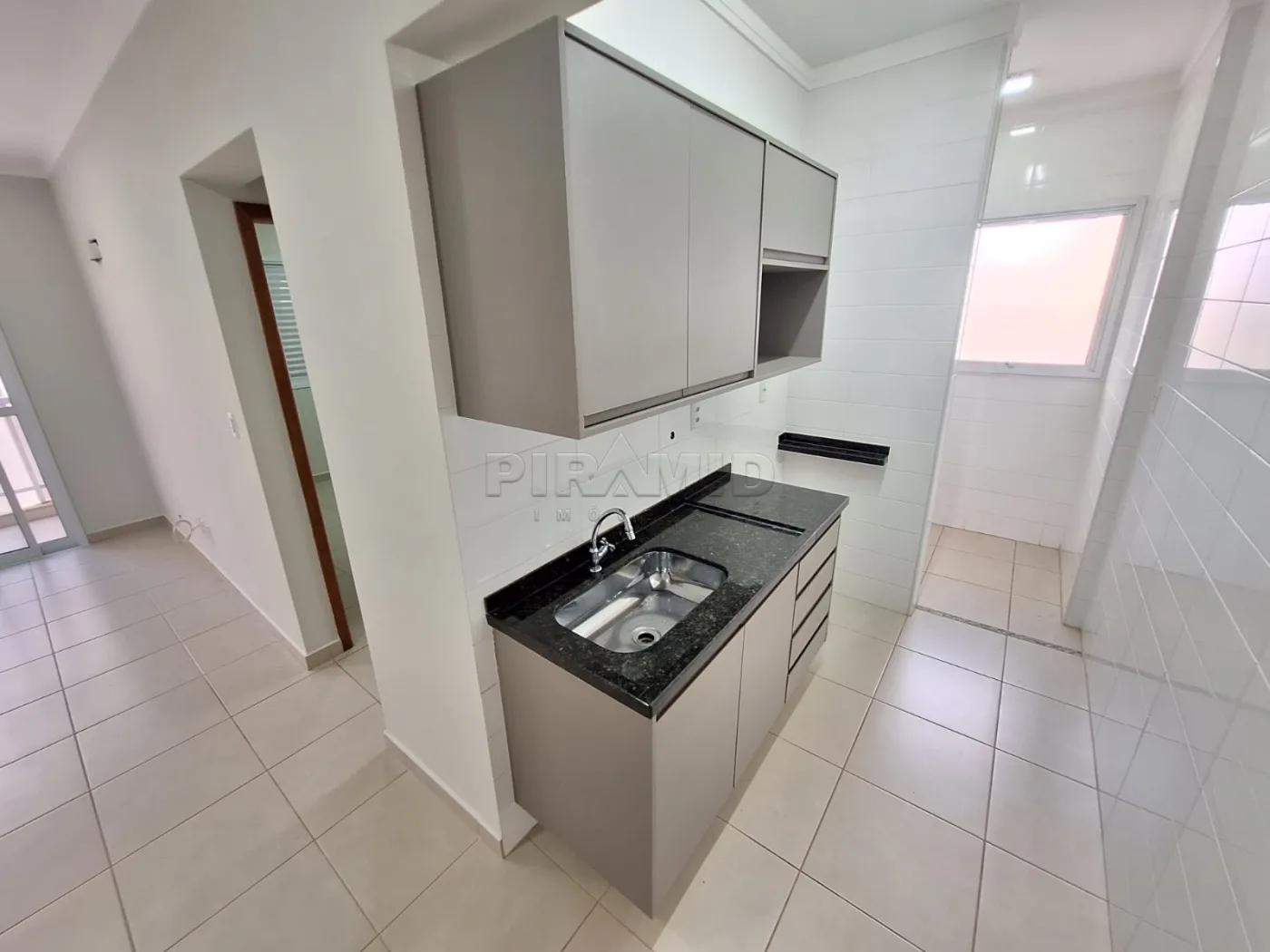 Alugar Apartamento / Padr&atilde;o em Ribeir&atilde;o Preto R$ 1.750,00 - Foto 8