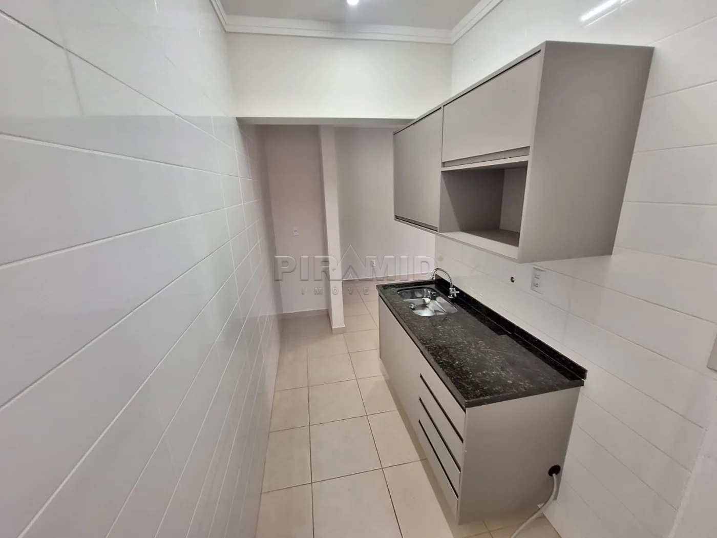 Alugar Apartamento / Padr&atilde;o em Ribeir&atilde;o Preto R$ 1.750,00 - Foto 9