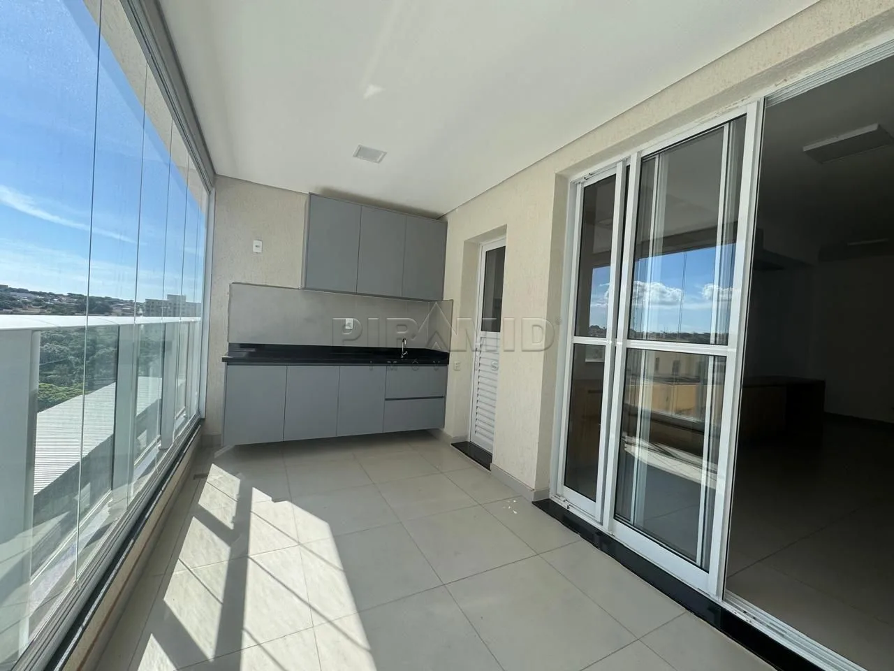 Alugar Apartamento / Padr&atilde;o em Ribeir&atilde;o Preto R$ 4.000,00 - Foto 5