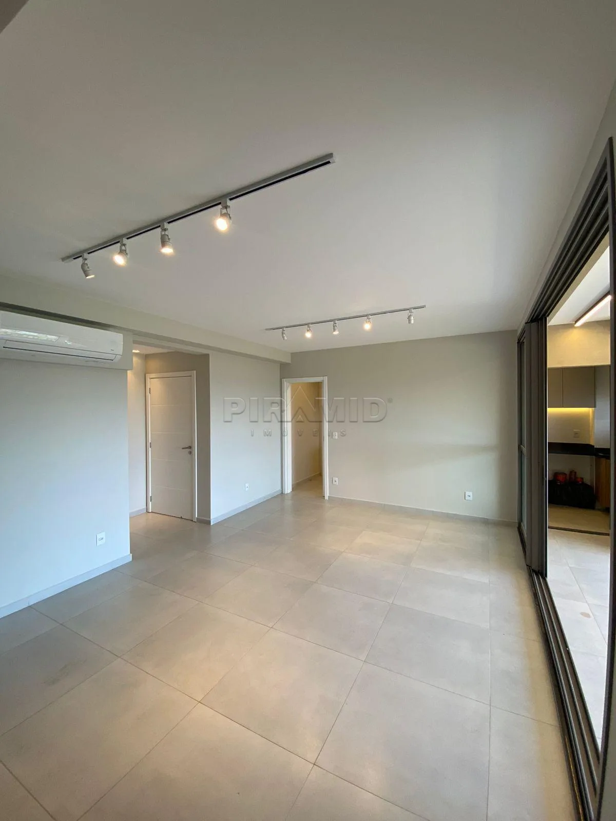 Alugar Apartamento / Padr&atilde;o em Ribeir&atilde;o Preto R$ 6.900,00 - Foto 2
