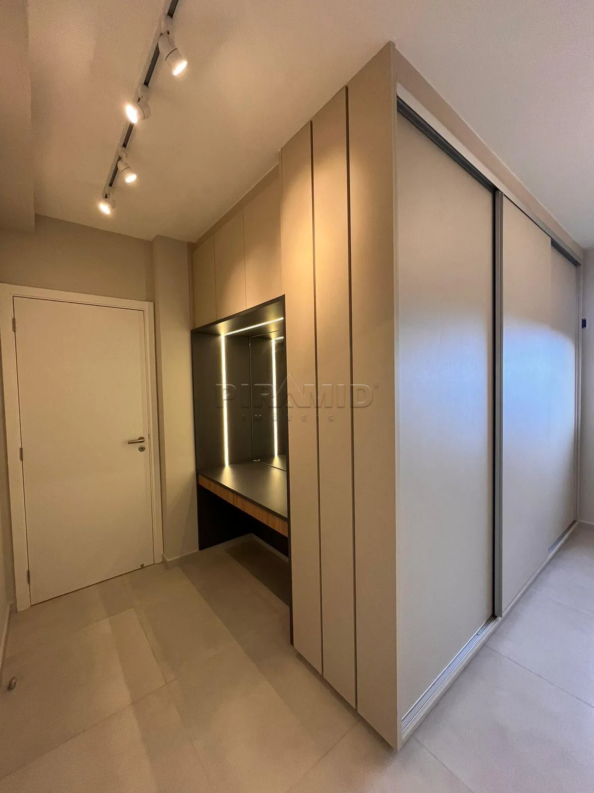 Alugar Apartamento / Padr&atilde;o em Ribeir&atilde;o Preto R$ 6.900,00 - Foto 28