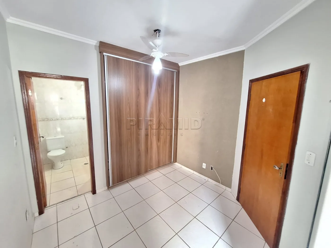 Alugar Apartamento / Padr&atilde;o em Ribeir&atilde;o Preto R$ 1.700,00 - Foto 9