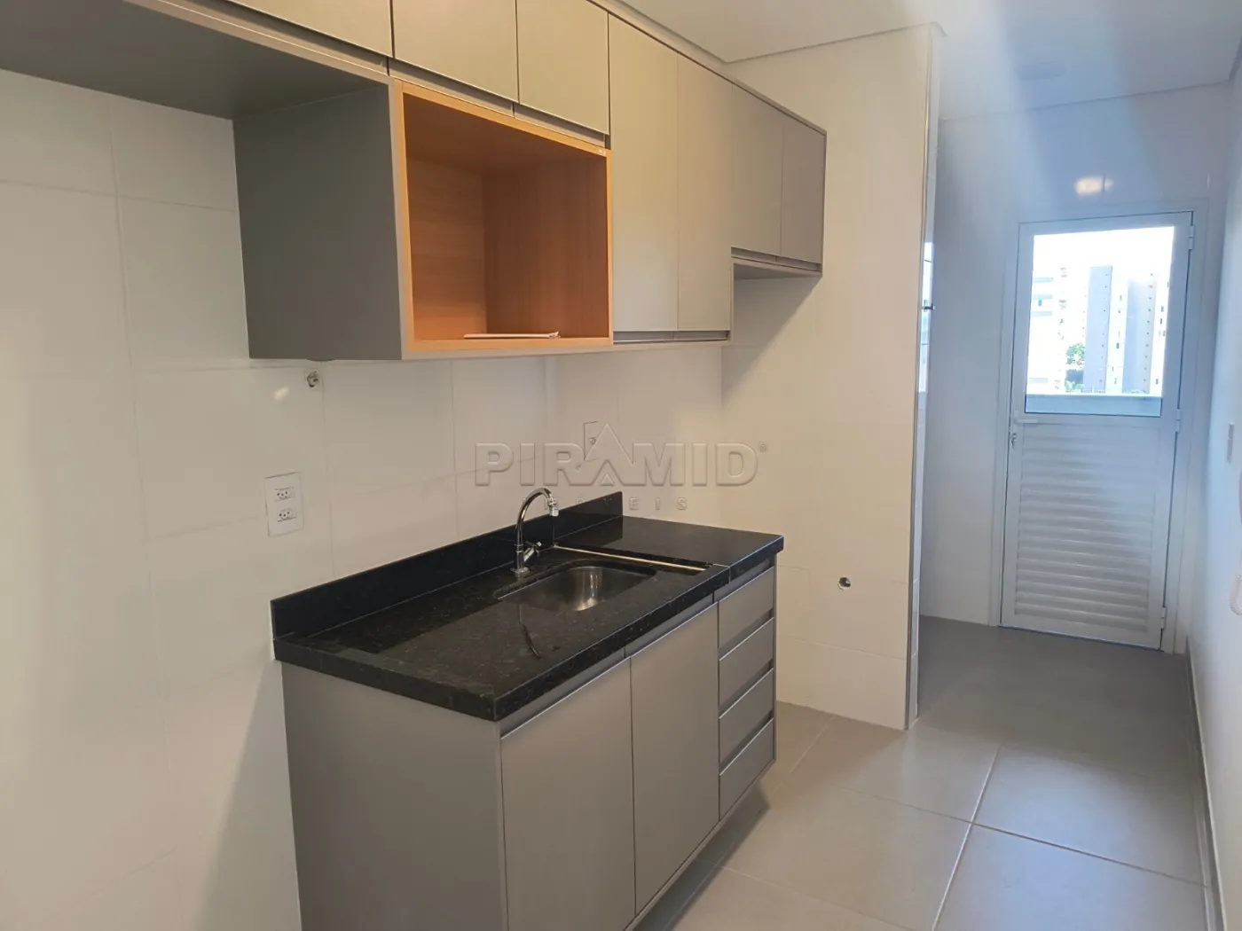 Alugar Apartamento / Padr&atilde;o em Ribeir&atilde;o Preto R$ 2.800,00 - Foto 7