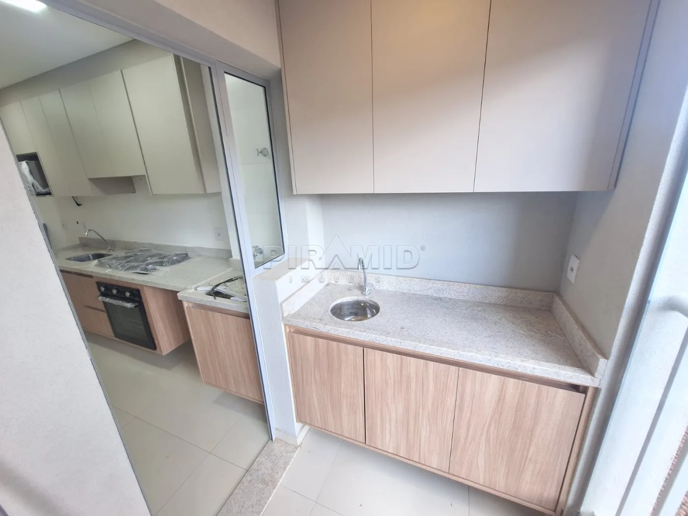 Alugar Apartamento / Padr&atilde;o em Ribeir&atilde;o Preto R$ 3.800,00 - Foto 4