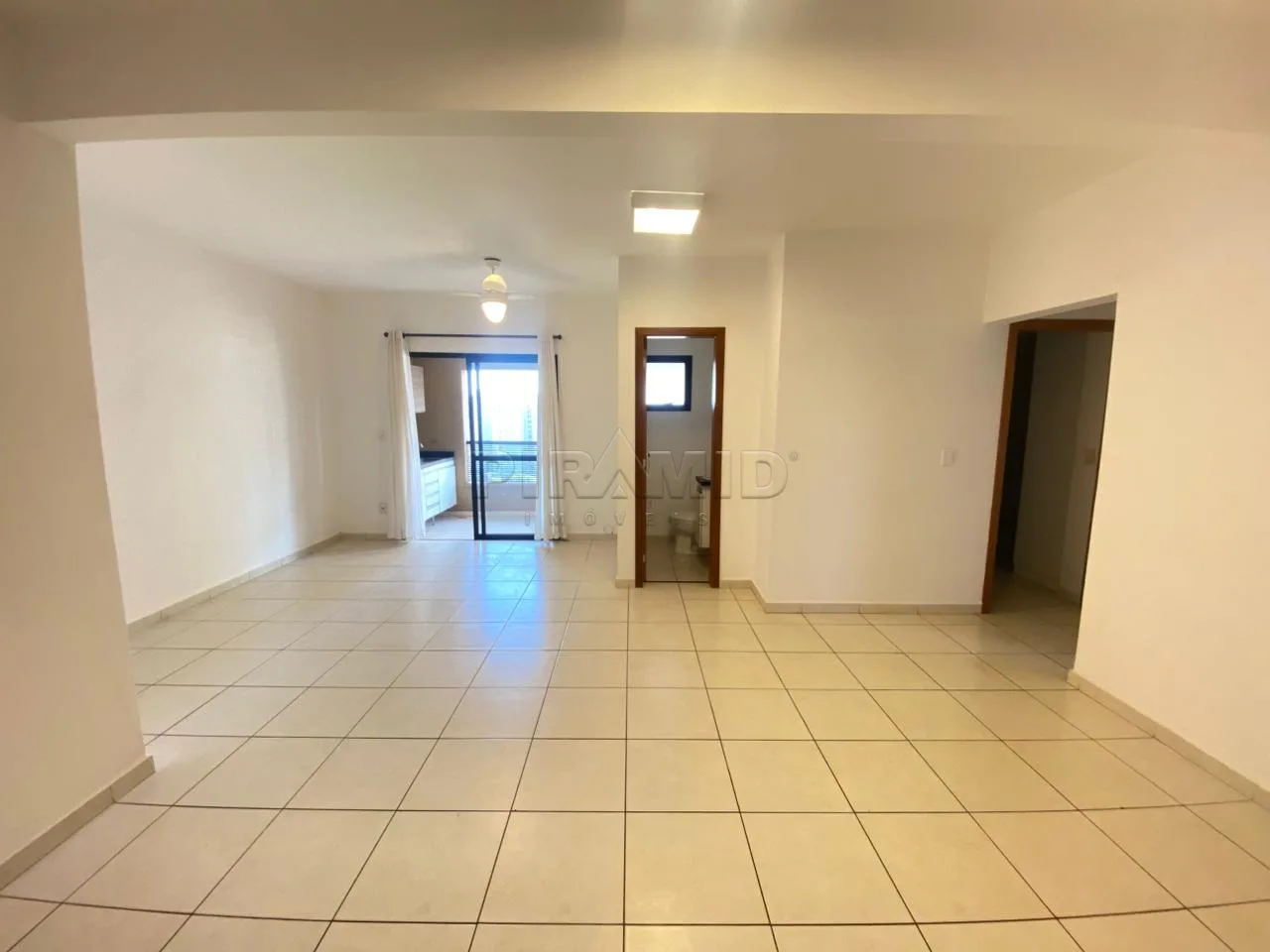 Alugar Apartamento / Padr&atilde;o em Ribeir&atilde;o Preto R$ 2.500,00 - Foto 3