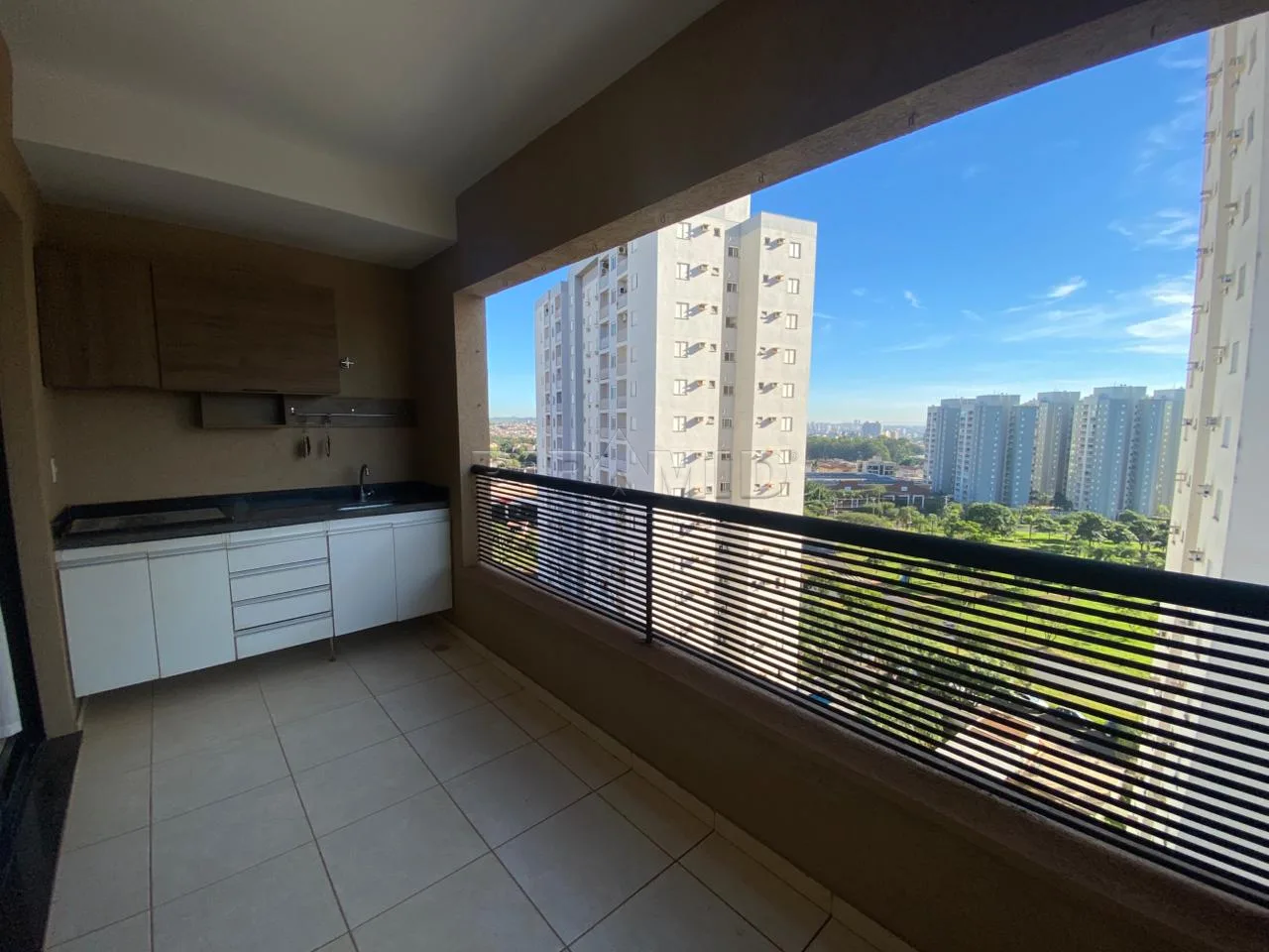 Alugar Apartamento / Padr&atilde;o em Ribeir&atilde;o Preto R$ 2.500,00 - Foto 4