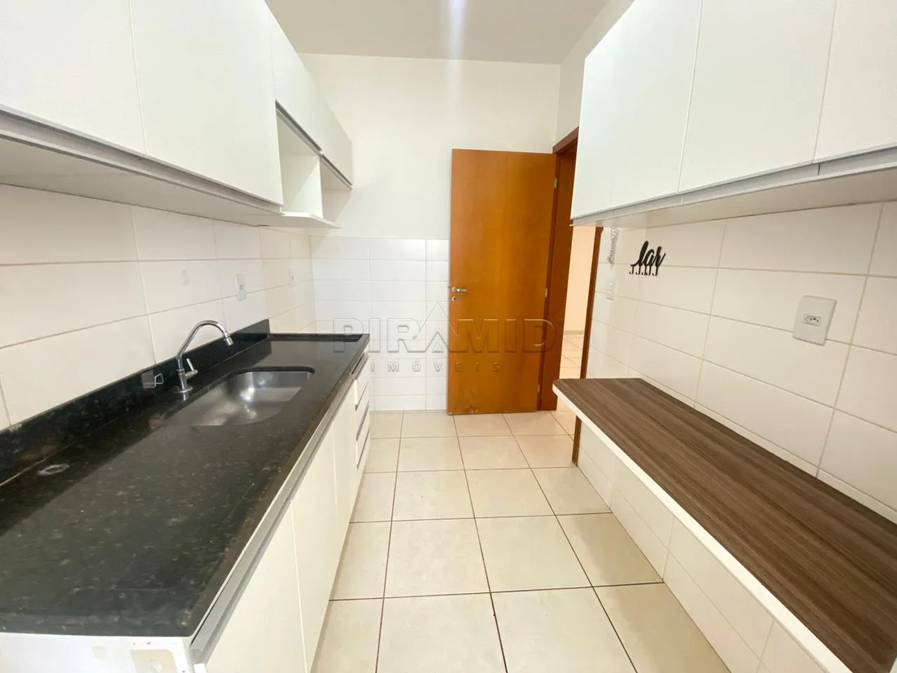 Alugar Apartamento / Padr&atilde;o em Ribeir&atilde;o Preto R$ 2.500,00 - Foto 9