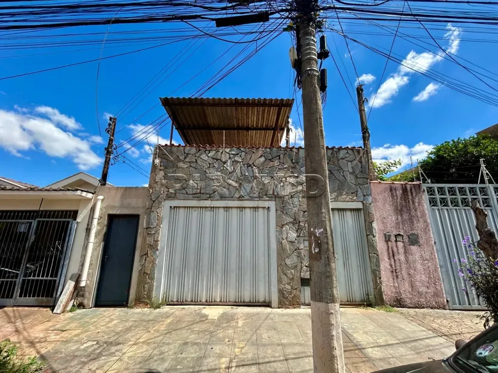 Alugar Casa / Padr&atilde;o em Ribeir&atilde;o Preto R$ 1.800,00 - Foto 1