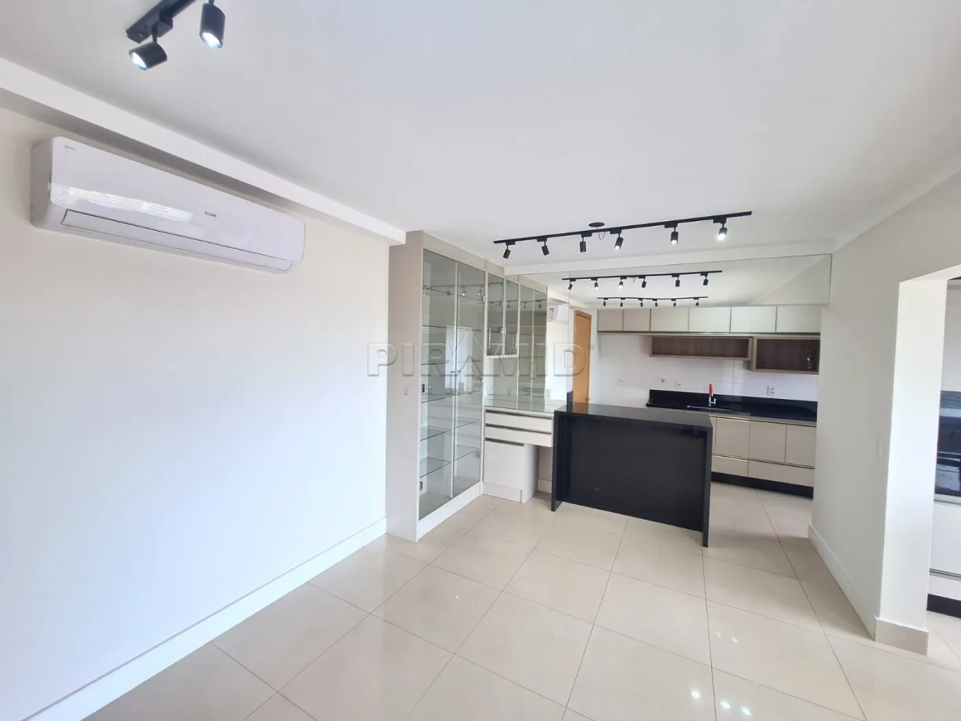 Alugar Apartamento / Padr&atilde;o em Ribeir&atilde;o Preto R$ 4.700,00 - Foto 2