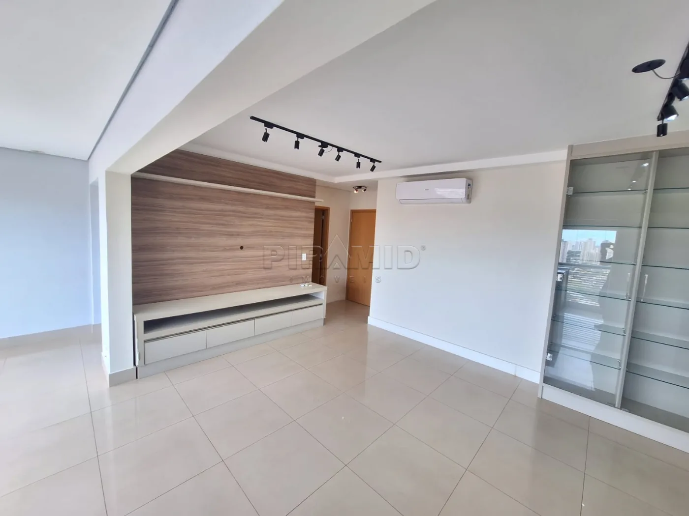 Alugar Apartamento / Padr&atilde;o em Ribeir&atilde;o Preto R$ 4.700,00 - Foto 5