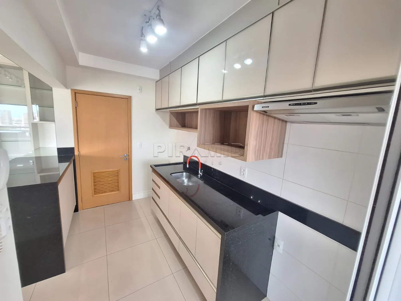 Alugar Apartamento / Padr&atilde;o em Ribeir&atilde;o Preto R$ 4.700,00 - Foto 25