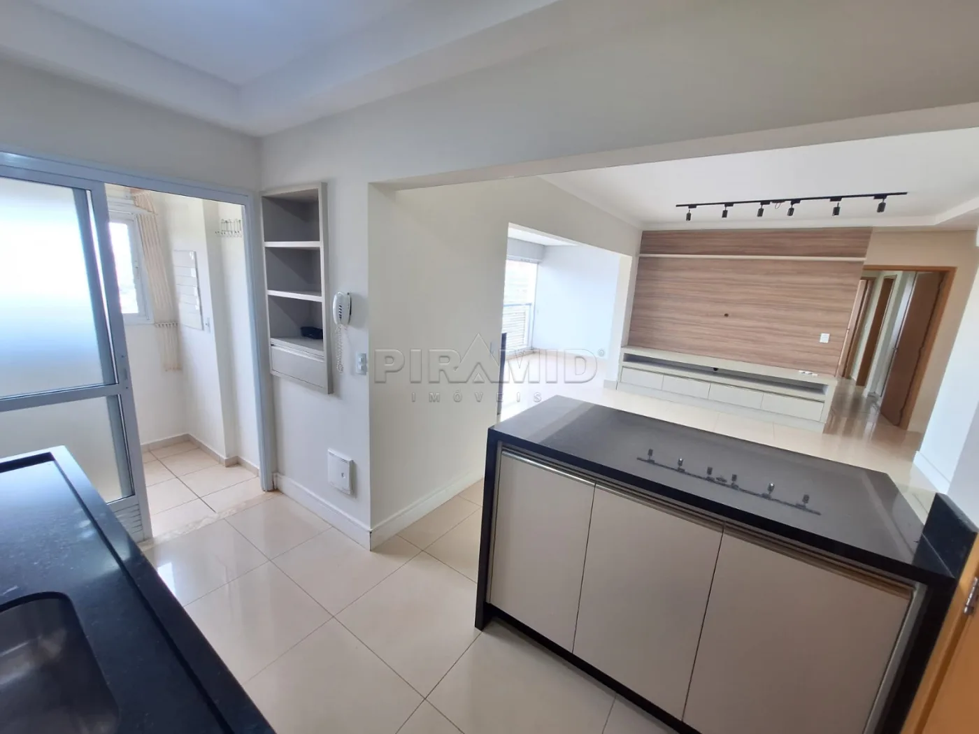Alugar Apartamento / Padr&atilde;o em Ribeir&atilde;o Preto R$ 4.700,00 - Foto 26