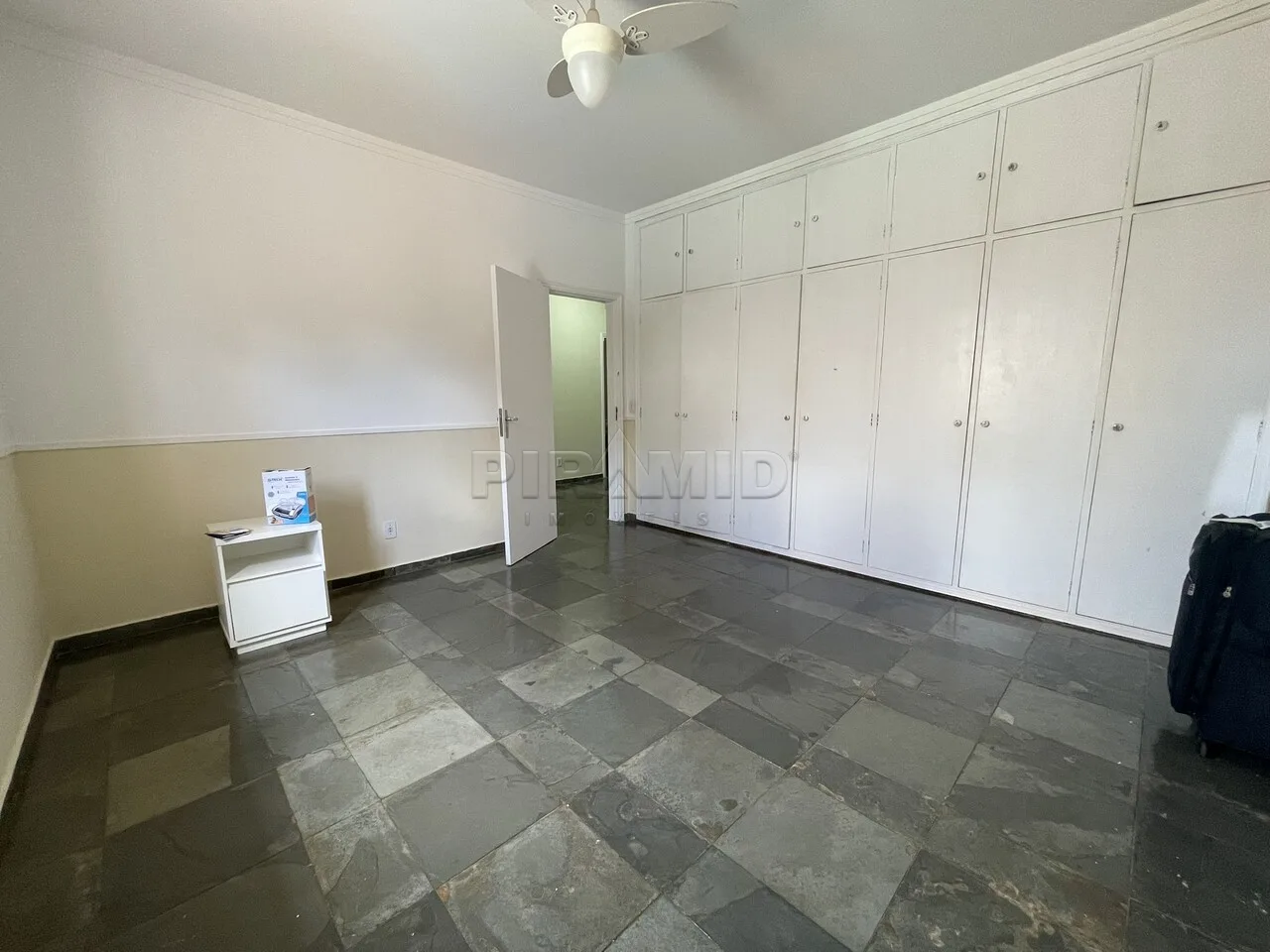 Alugar Casa / Padr&atilde;o em Ribeir&atilde;o Preto R$ 5.200,00 - Foto 14