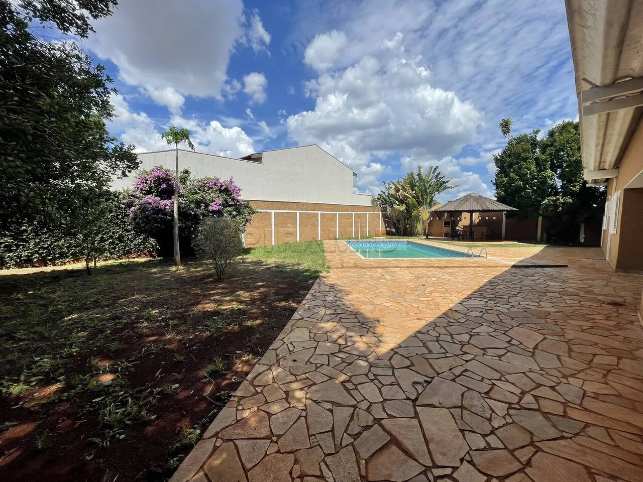 Alugar Casa / Padr&atilde;o em Ribeir&atilde;o Preto R$ 5.200,00 - Foto 24