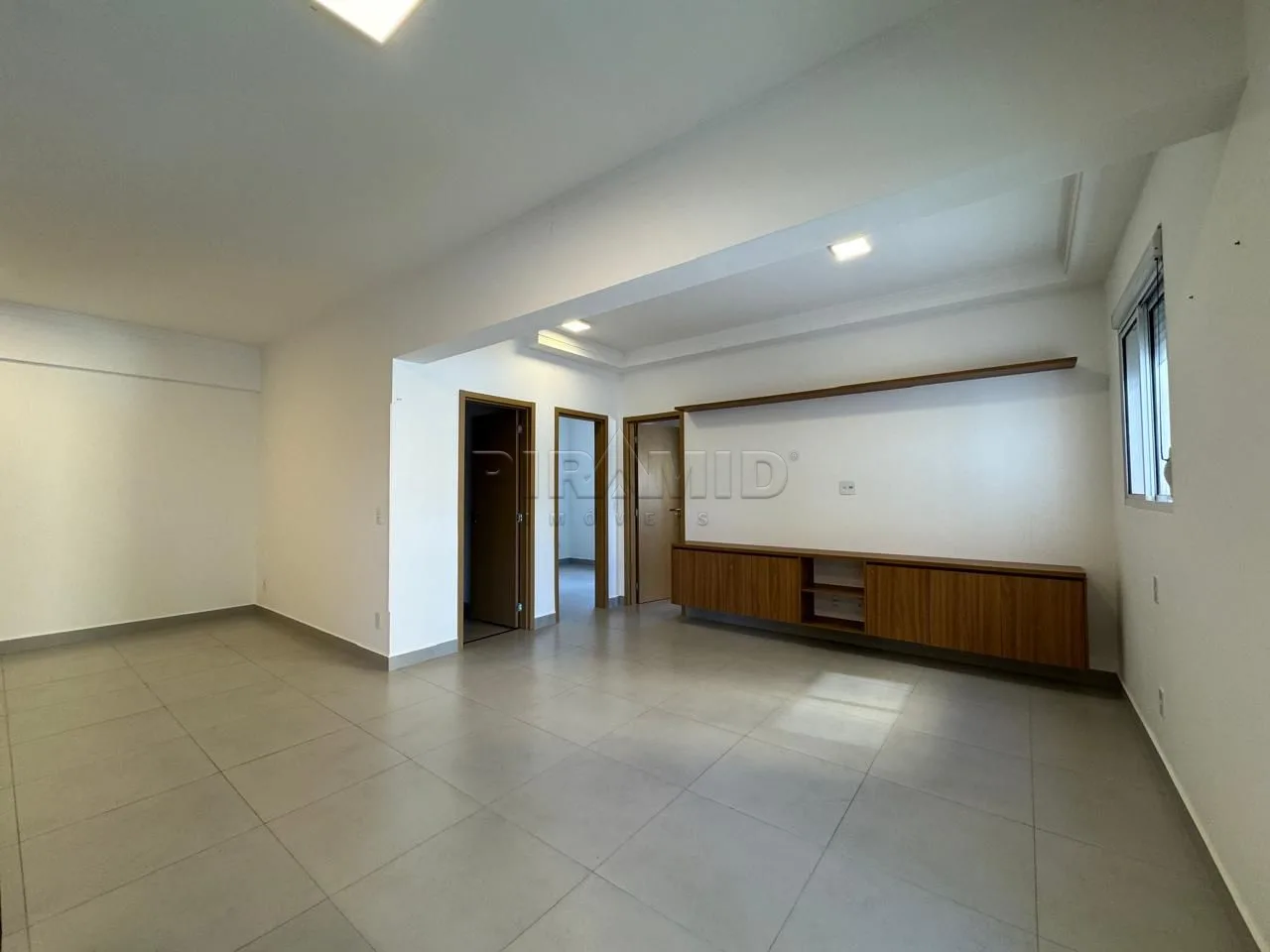 Alugar Apartamento / Padr&atilde;o em Ribeir&atilde;o Preto R$ 4.000,00 - Foto 1