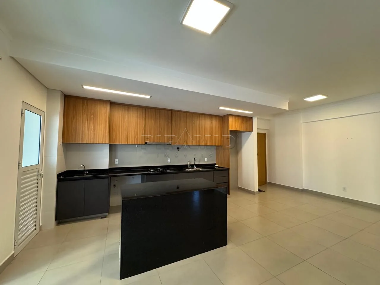 Alugar Apartamento / Padr&atilde;o em Ribeir&atilde;o Preto R$ 4.000,00 - Foto 3