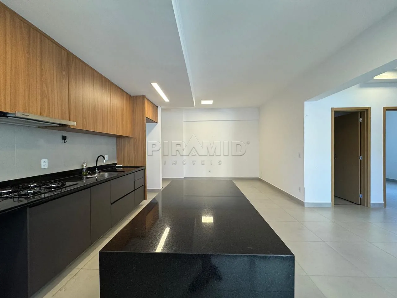 Alugar Apartamento / Padr&atilde;o em Ribeir&atilde;o Preto R$ 4.000,00 - Foto 4