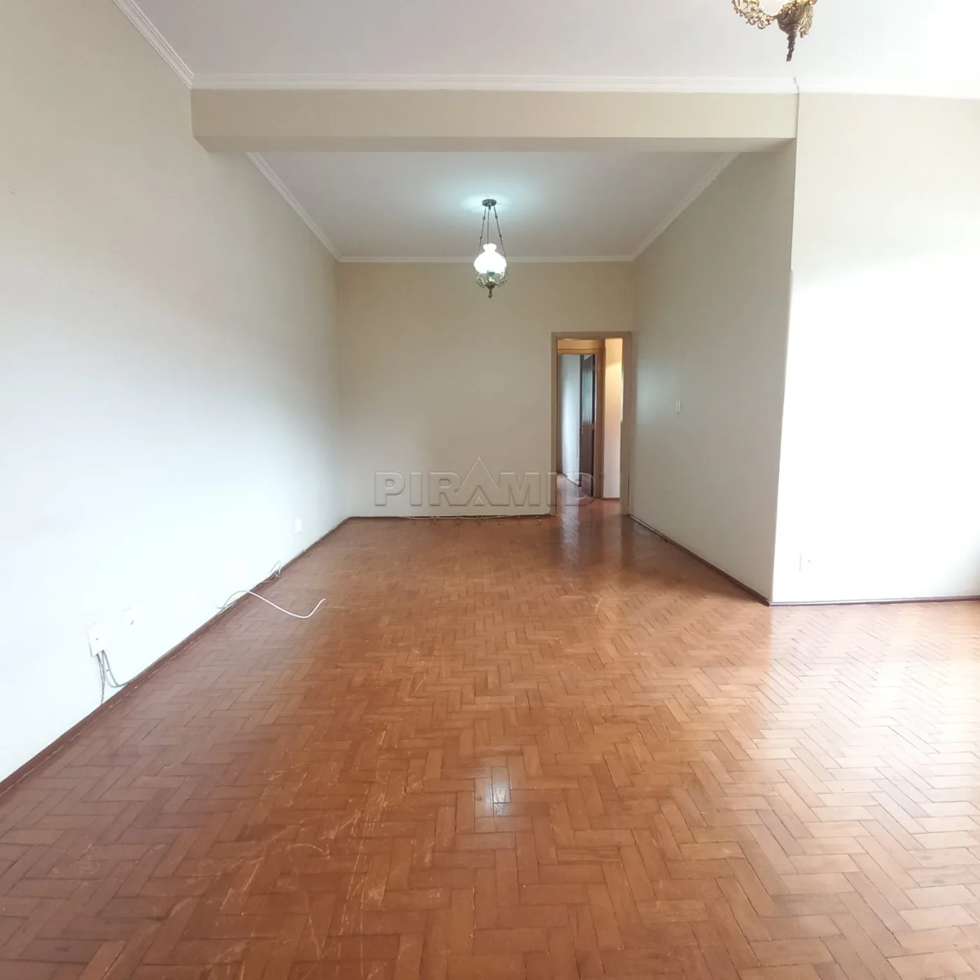 Alugar Apartamento / Padr&atilde;o em Ribeir&atilde;o Preto R$ 2.400,00 - Foto 2